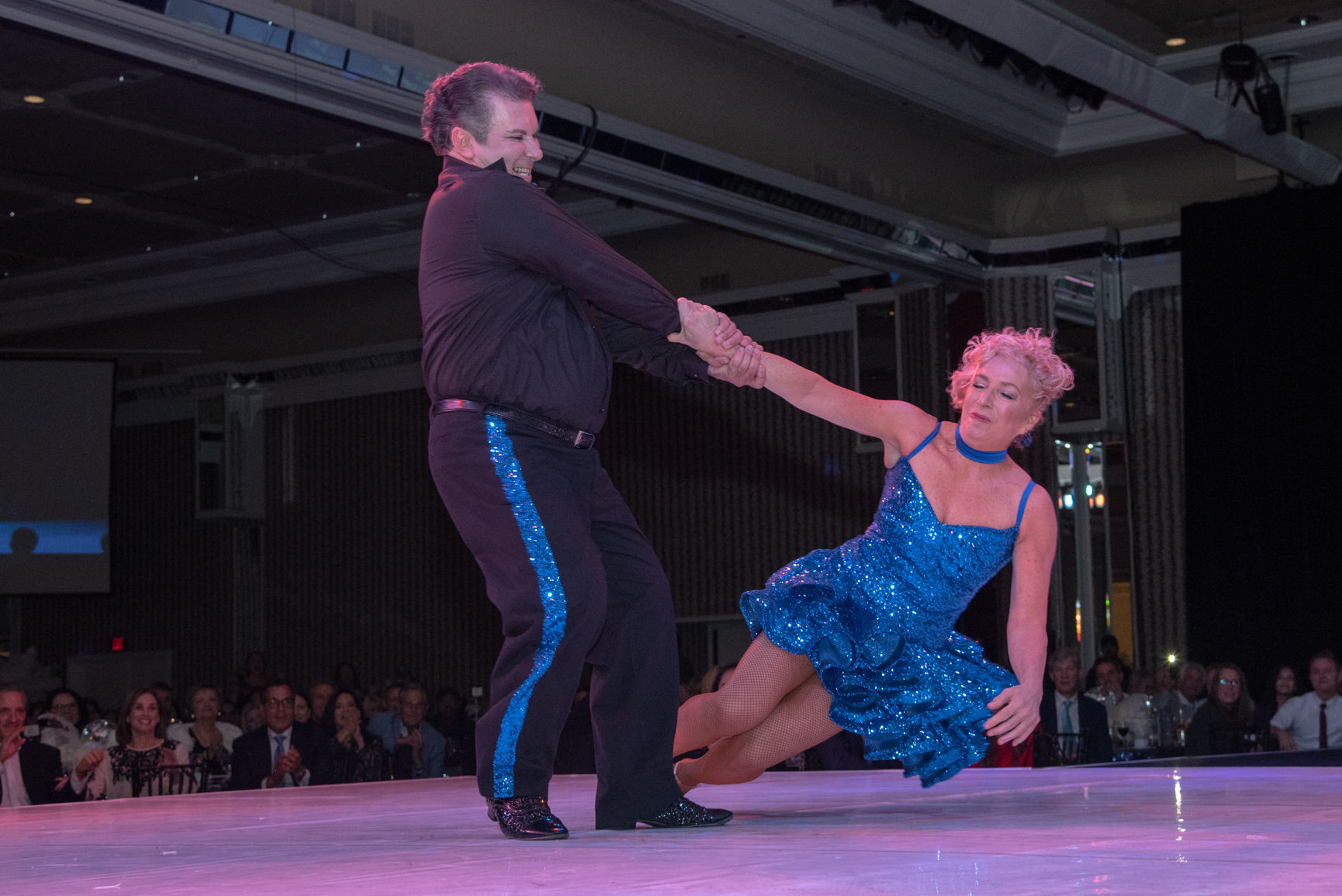 110318_acw_dancinggallery-509.jpg